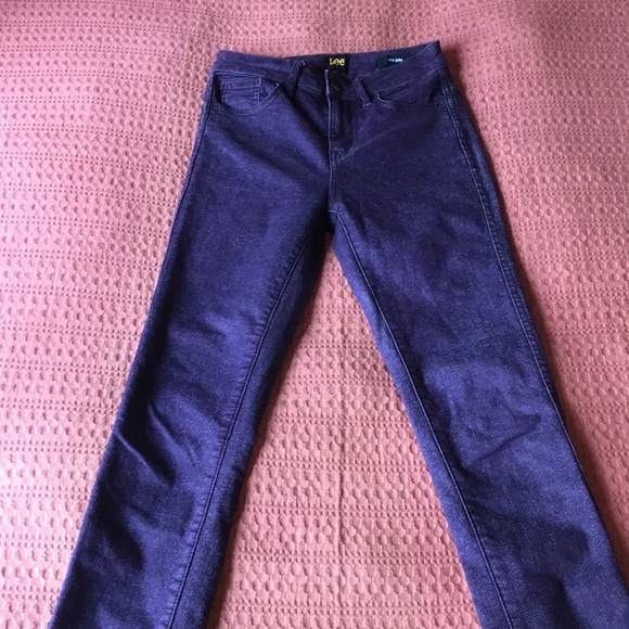 ๐ผ HOST PICK ๐ผ Purple Lee Jeans Size 7 XS Authentic Mid Jetts Stretch Skinny - Picture 2 of 4